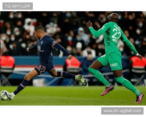 法甲球员动作分析及技术细节解读